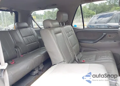 2005 Toyota Sequoia Sr5 V8 from USA, damaged, VIN 5TDZT34A55S254679